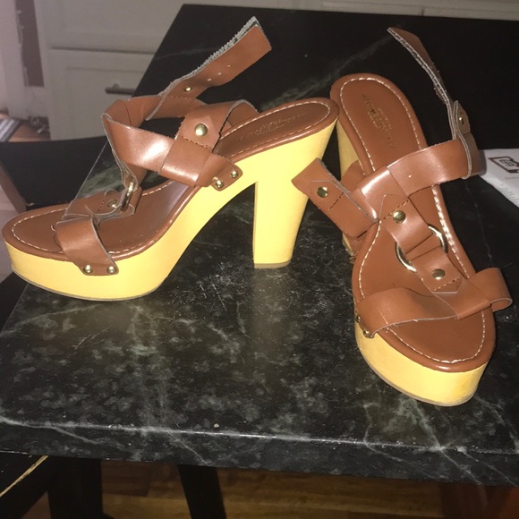 Shoes - Picture 1 of 2